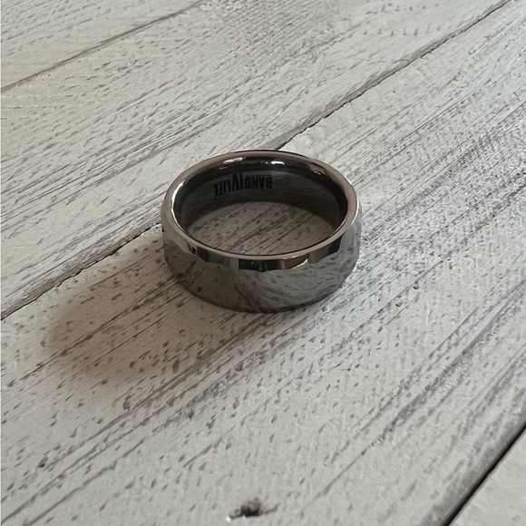 Men’s Tungsten Wedding Band size 9.5 - Picture 2 of 5